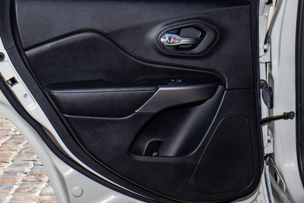 used 2019 Jeep Cherokee car, priced at $16,500