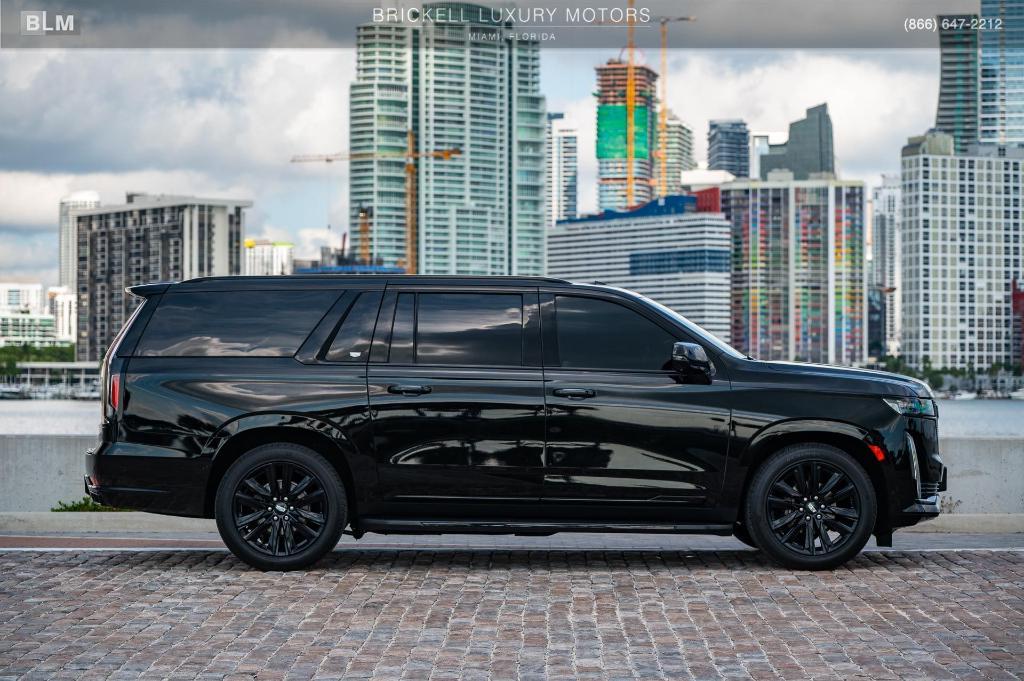 used 2022 Cadillac Escalade ESV car, priced at $62,000
