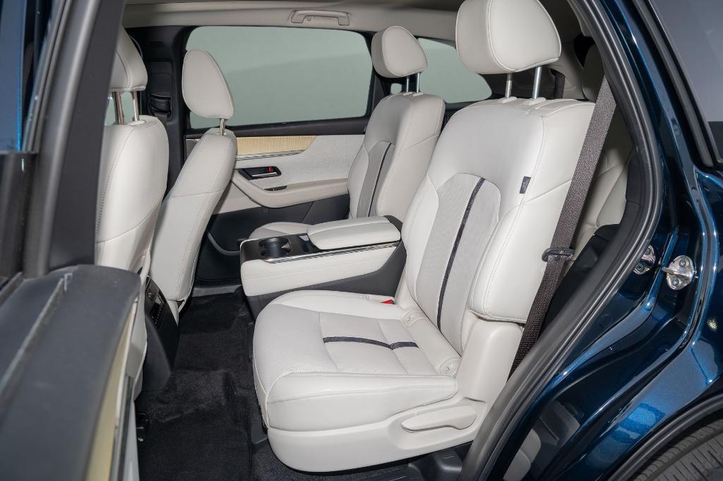 used 2025 Mazda CX-90 car, priced at $44,625