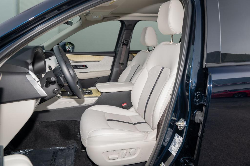 used 2025 Mazda CX-90 car, priced at $44,625