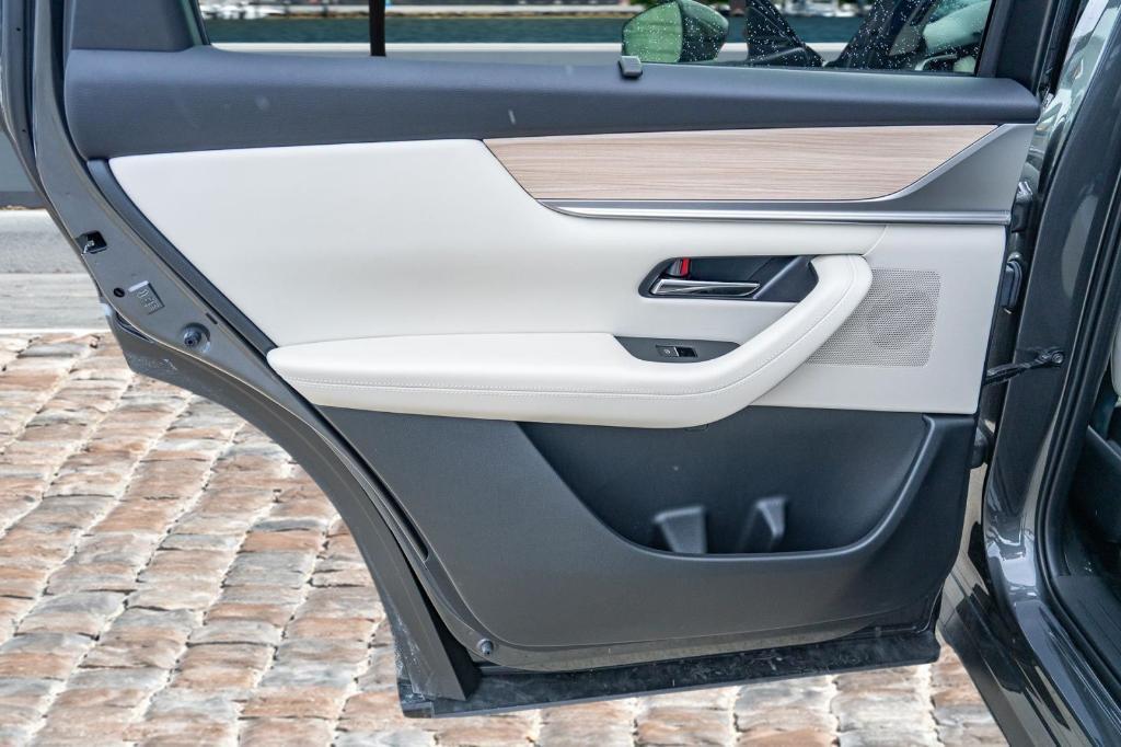 used 2025 Mazda CX-90 car, priced at $39,500