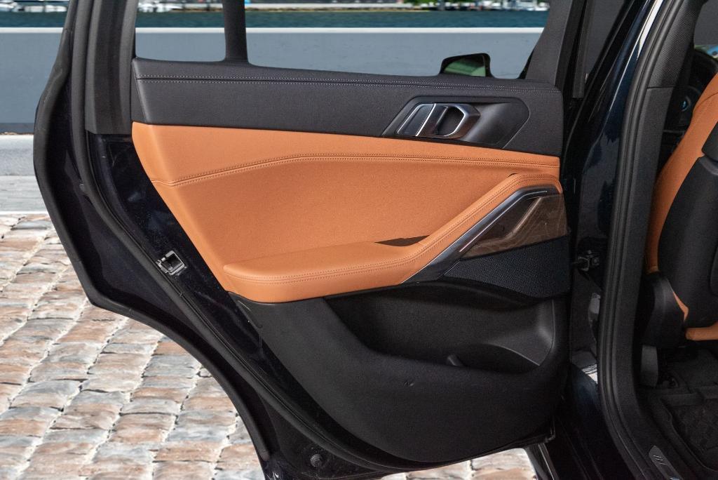 used 2021 BMW X6 car, priced at $32,000