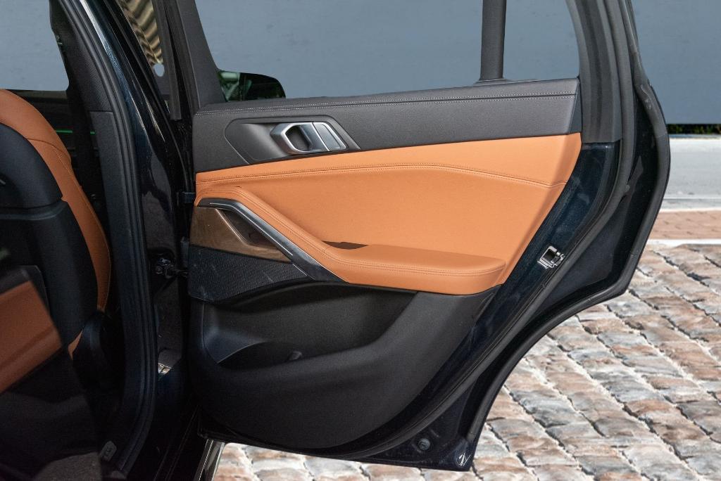 used 2021 BMW X6 car, priced at $32,000