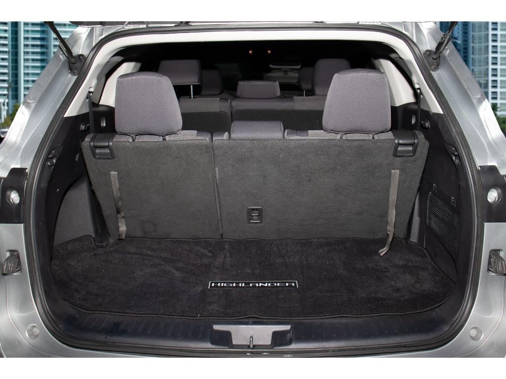 used 2020 Toyota Highlander car, priced at $21,500