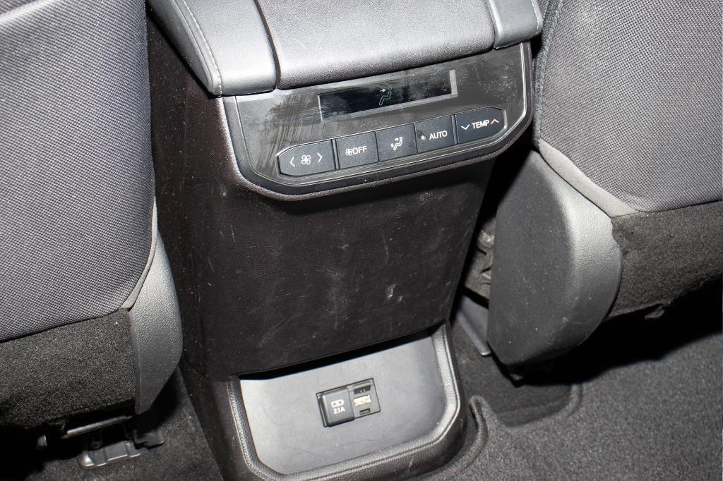 used 2020 Toyota Highlander car, priced at $21,500