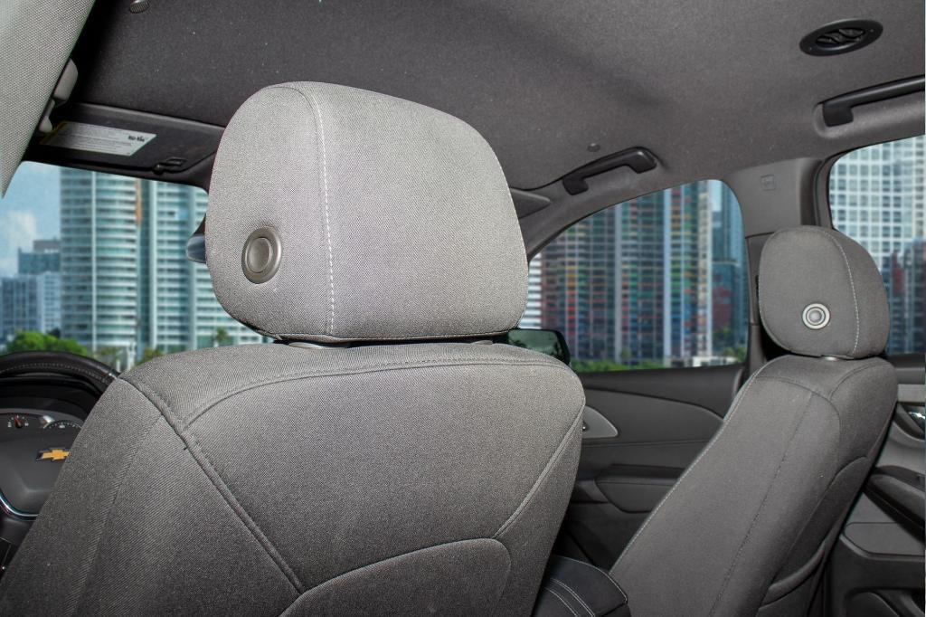 used 2022 Chevrolet Traverse car, priced at $23,320