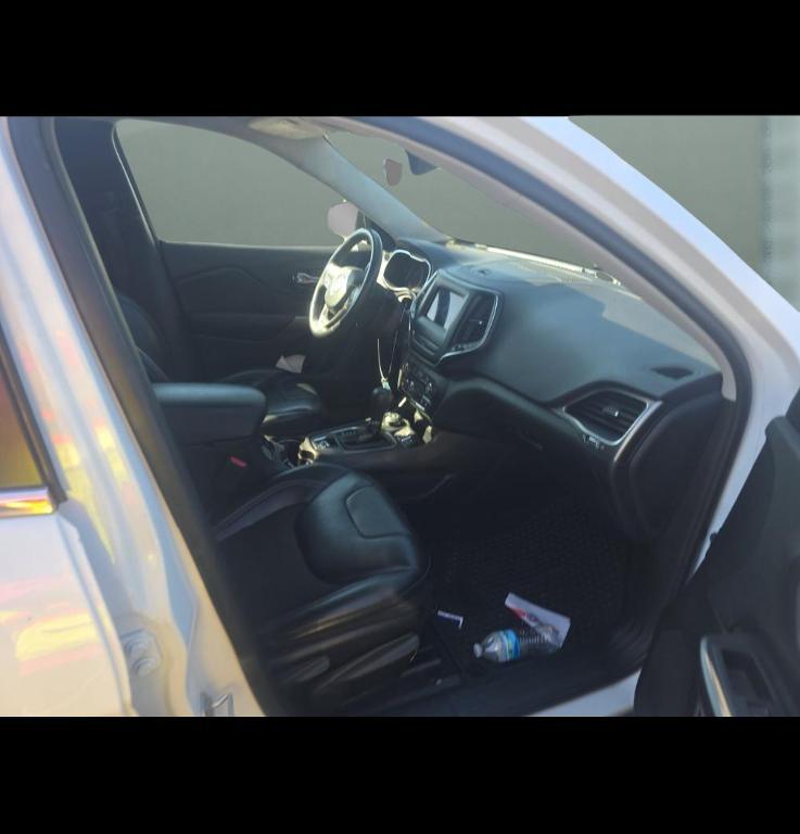 used 2019 Jeep Cherokee car, priced at $11,256