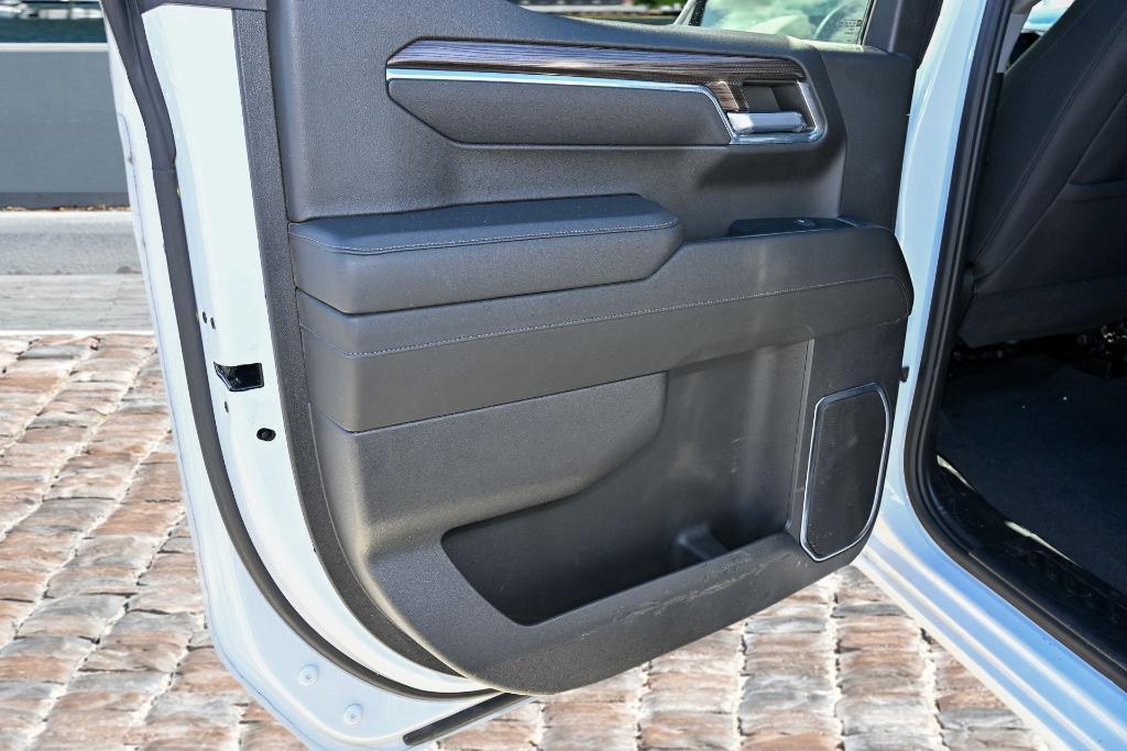 used 2023 Chevrolet Silverado 1500 car, priced at $27,300