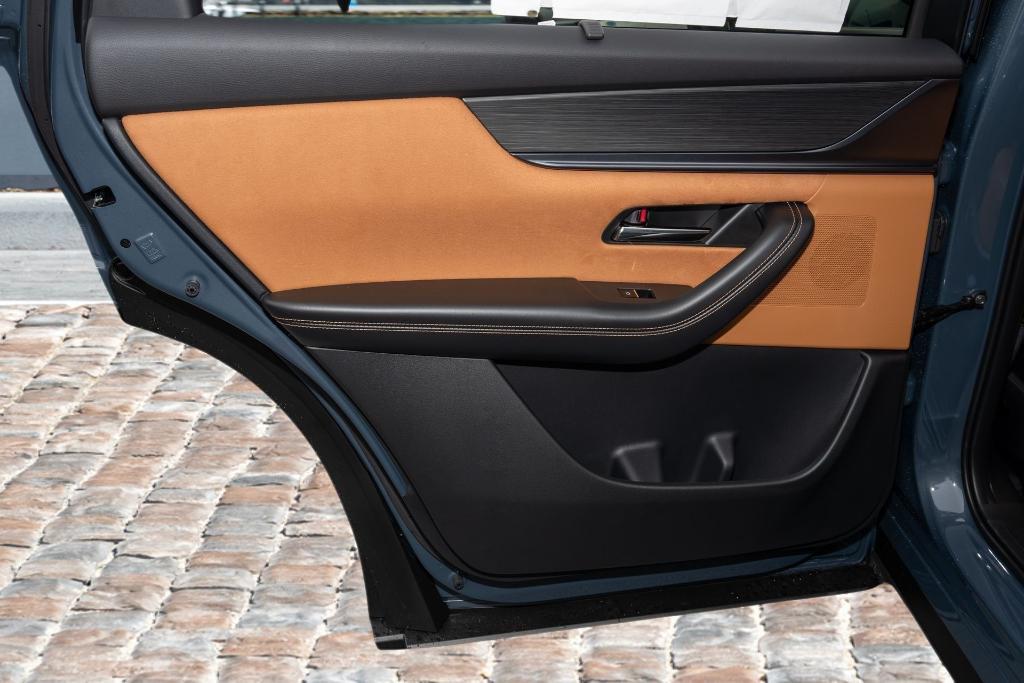 new 2026 Mazda CX-70 car, priced at $57,720