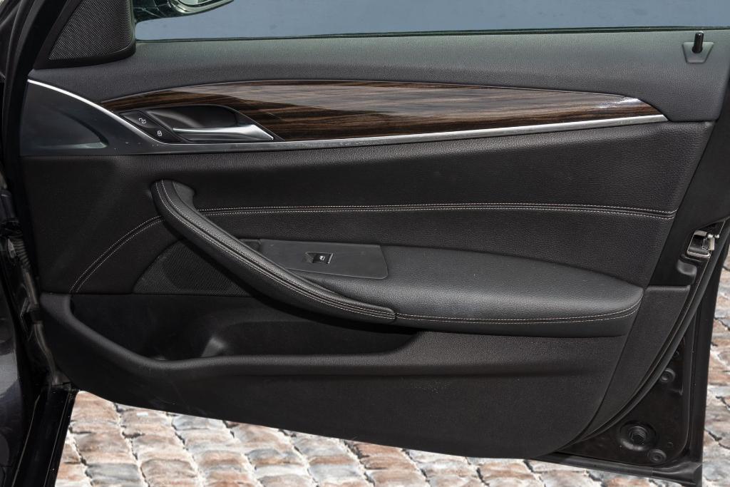 used 2019 BMW 530 car, priced at $18,500