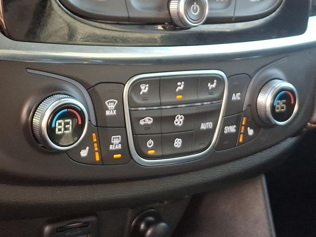 used 2020 Chevrolet Traverse car, priced at $21,500