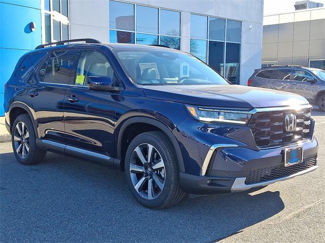 new 2025 Honda Pilot car, priced at $51,825