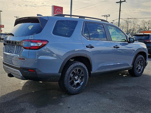 new 2025 Honda Pilot car, priced at $51,350