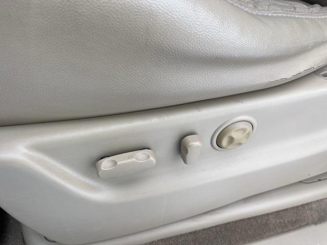 used 2009 Chevrolet Suburban car, priced at $9,499