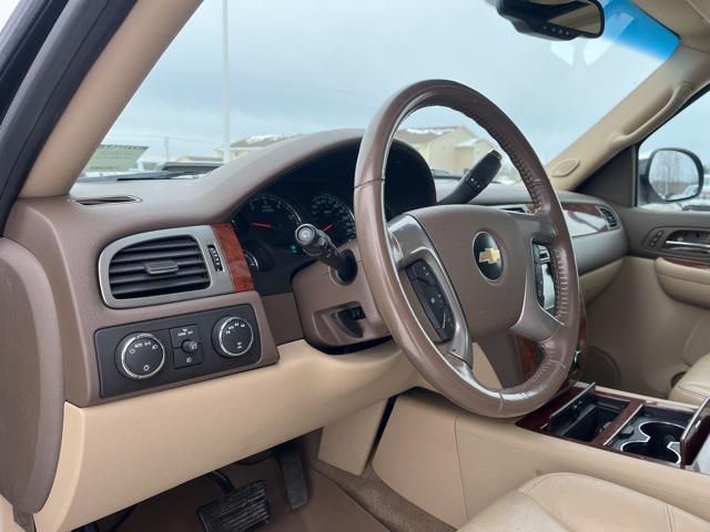 used 2009 Chevrolet Suburban car, priced at $9,499