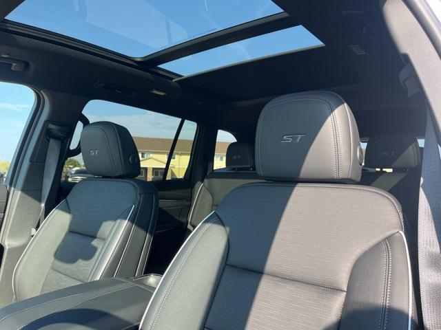 new 2026 Buick Enclave car, priced at $49,749