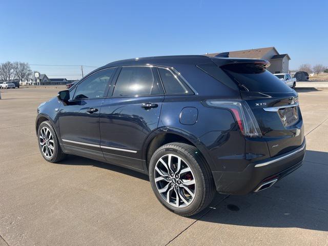 used 2022 Cadillac XT5 car, priced at $35,703