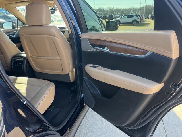 used 2022 Cadillac XT5 car, priced at $35,703