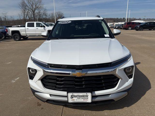 used 2024 Chevrolet TrailBlazer car, priced at $23,499