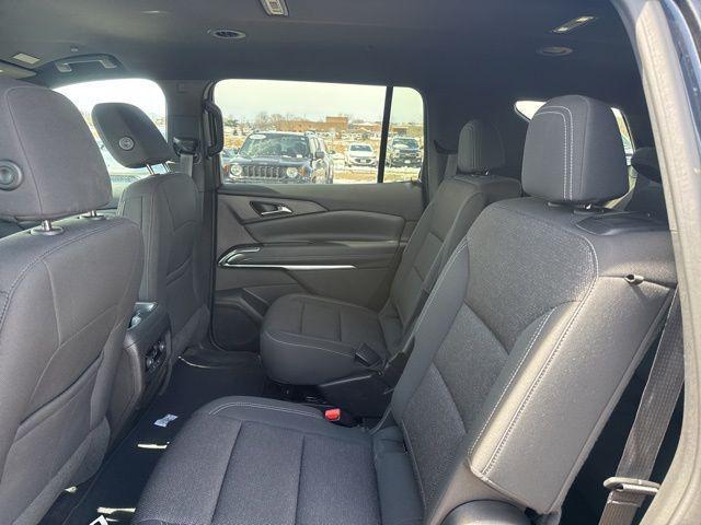 used 2025 Chevrolet Traverse car, priced at $39,999