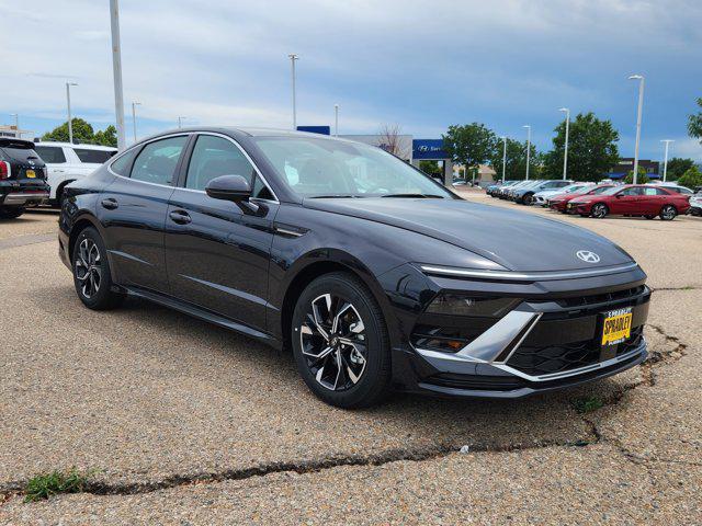new 2025 Hyundai Sonata car, priced at $25,600