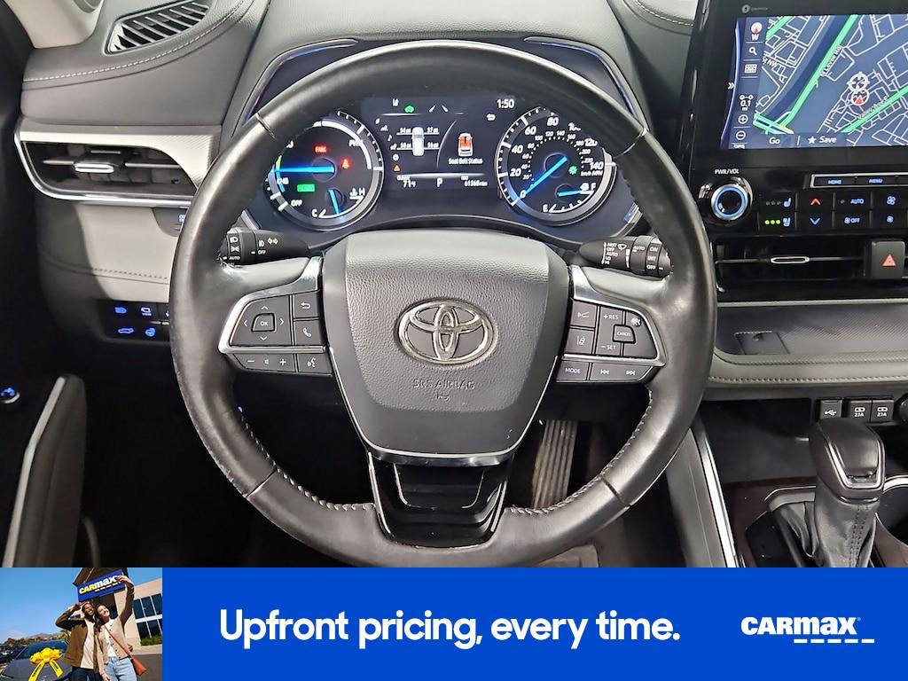 used 2021 Toyota Highlander Hybrid car, priced at $41,998
