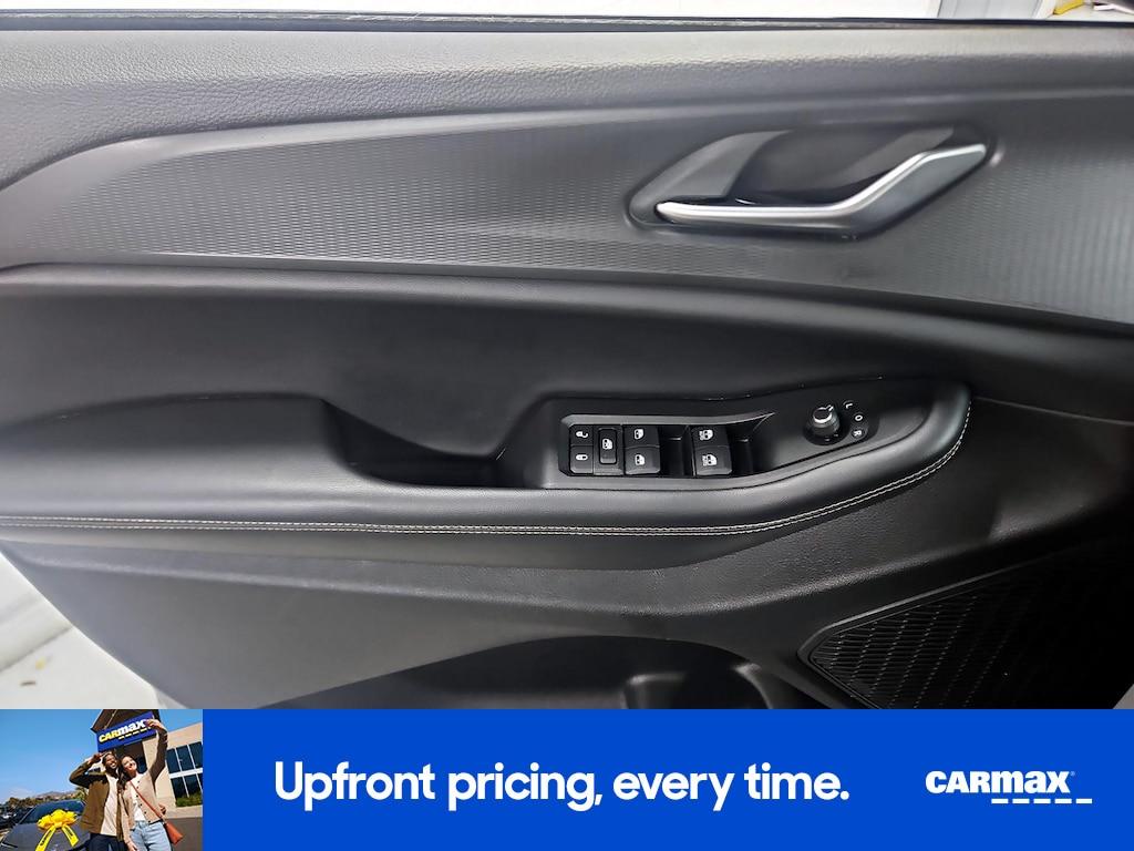 used 2023 Jeep Grand Cherokee car, priced at $28,998