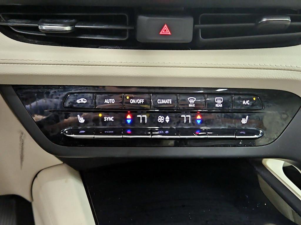 used 2023 Buick Envision car, priced at $20,998