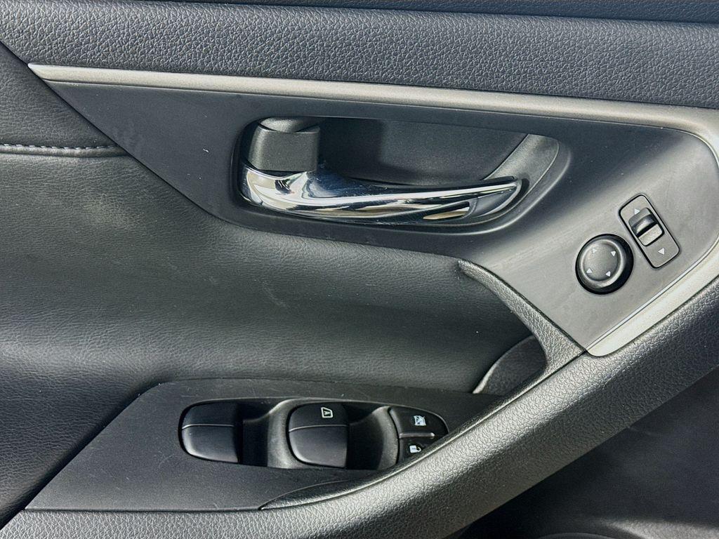 used 2015 Nissan Altima car, priced at $9,725