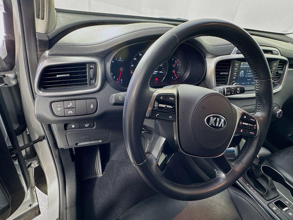 used 2019 Kia Sorento car, priced at $14,550