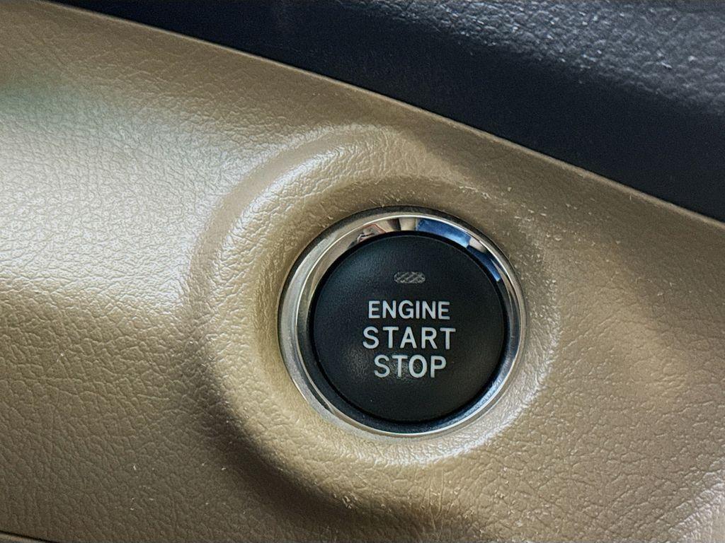 used 2009 Toyota Highlander car, priced at $12,500