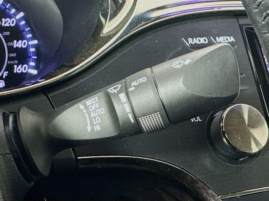 used 2013 Toyota Avalon Hybrid car, priced at $15,480