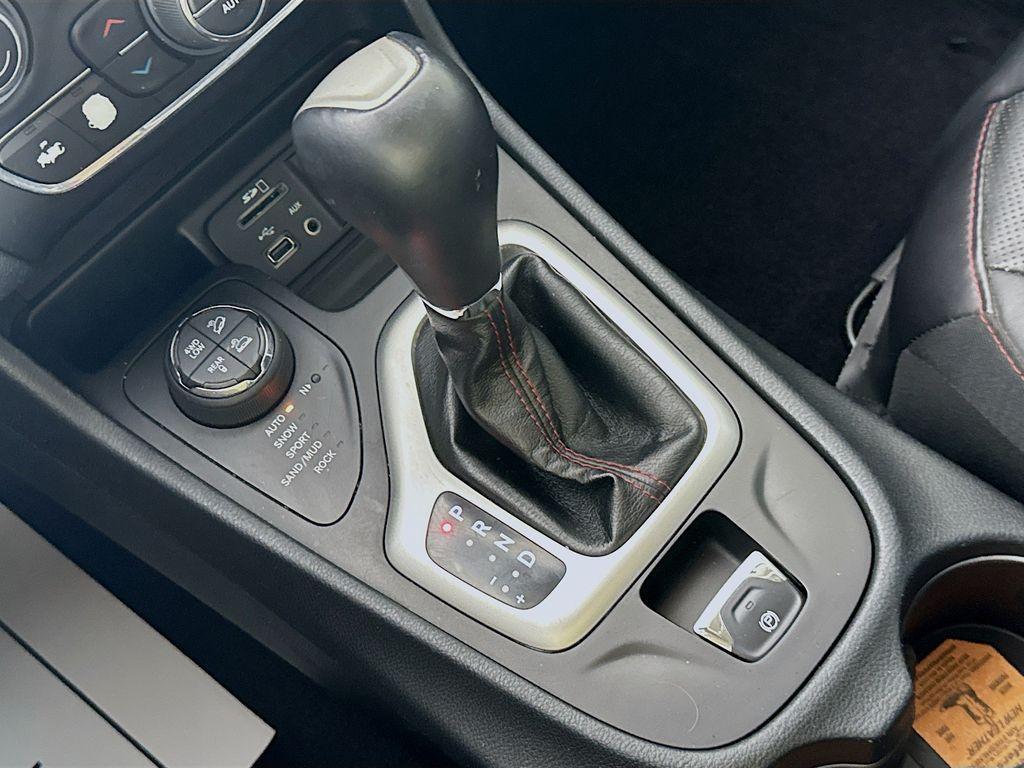 used 2016 Jeep Cherokee car, priced at $11,487