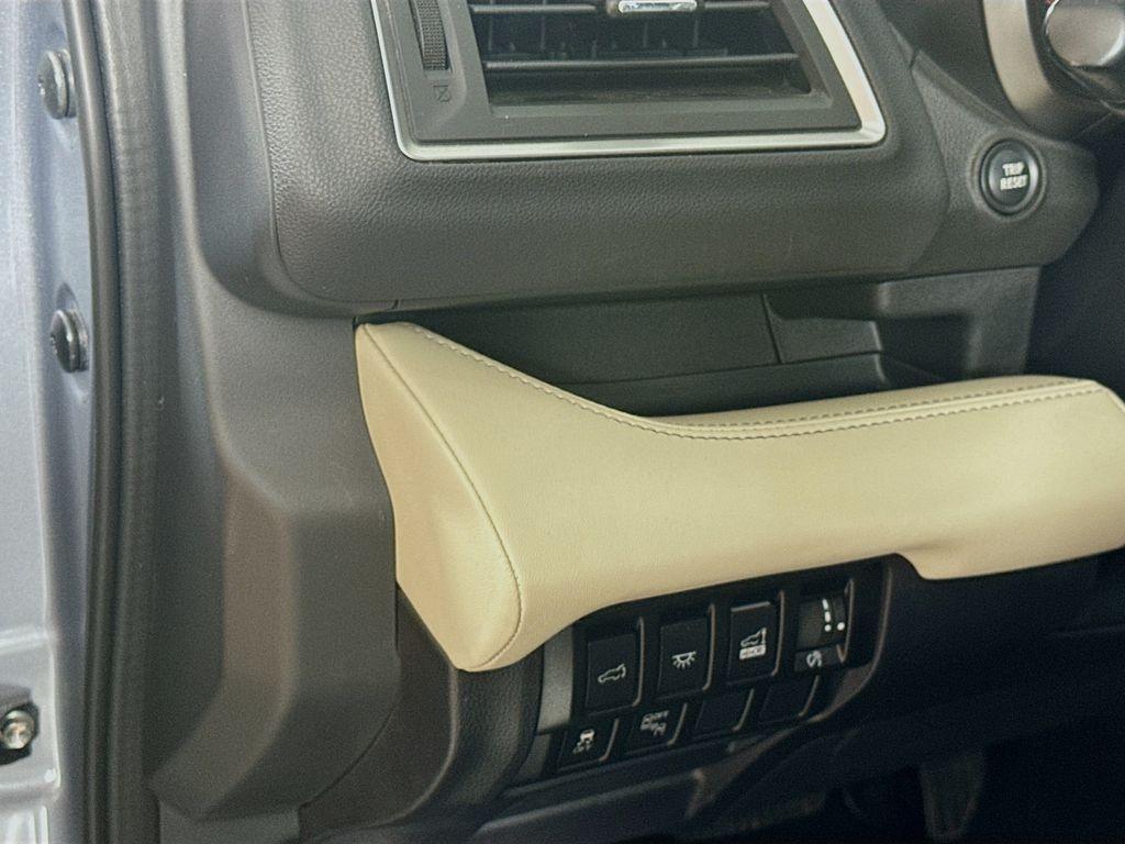 used 2021 Subaru Ascent car, priced at $26,000