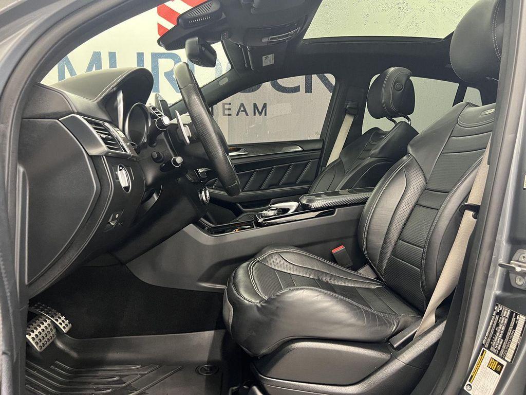 Mercedes-Benz GLE view 12