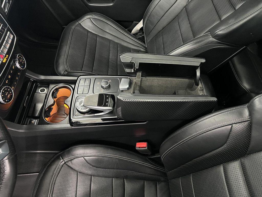 Mercedes-Benz GLE view 19