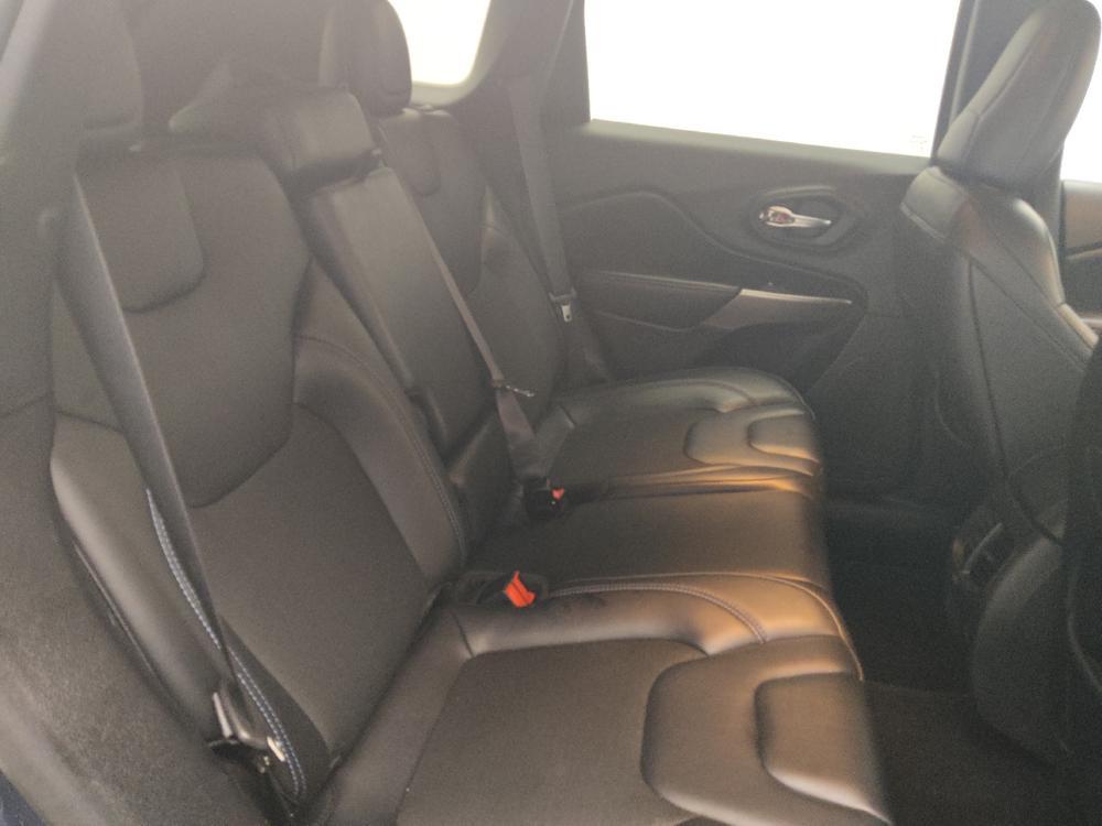 used 2021 Jeep Cherokee car, priced at $19,095