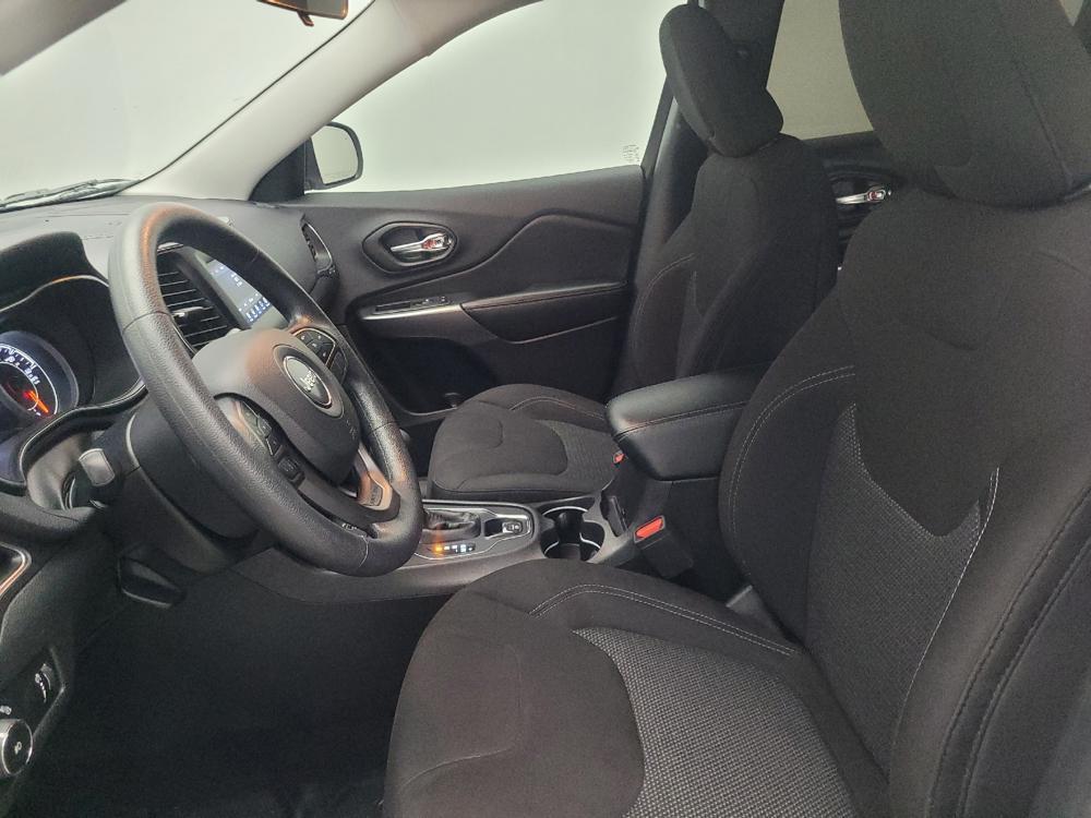 used 2019 Jeep Cherokee car, priced at $16,295