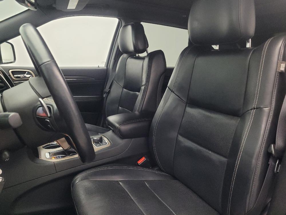 used 2016 Jeep Grand Cherokee car, priced at $15,995