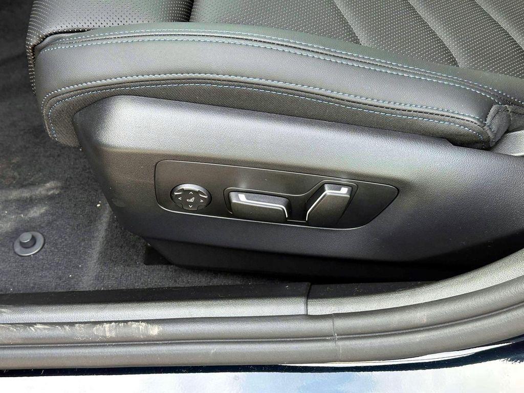 new 2026 BMW 550e car