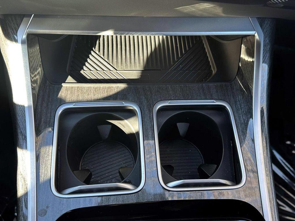 used 2025 BMW i7 car, priced at $100,485