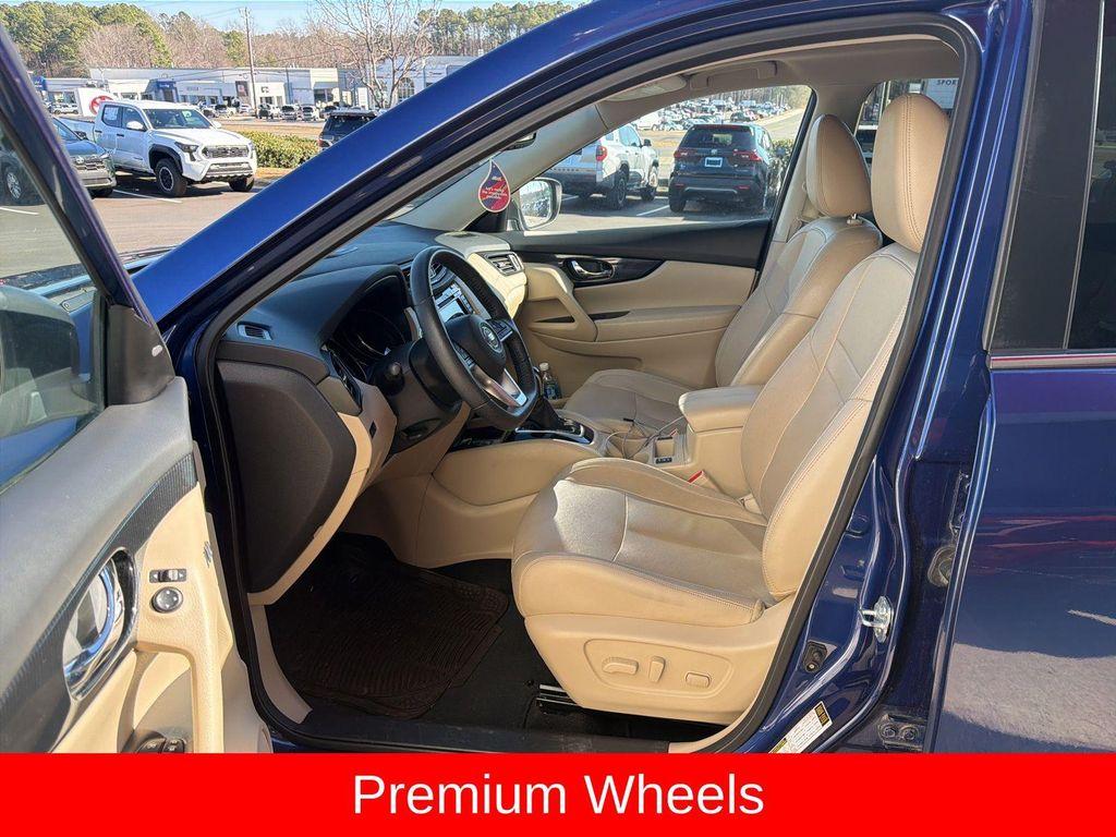 used 2019 Nissan Rogue car, priced at $15,880