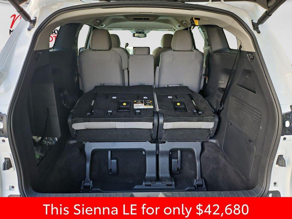 used 2026 Toyota Sienna car, priced at $43,672
