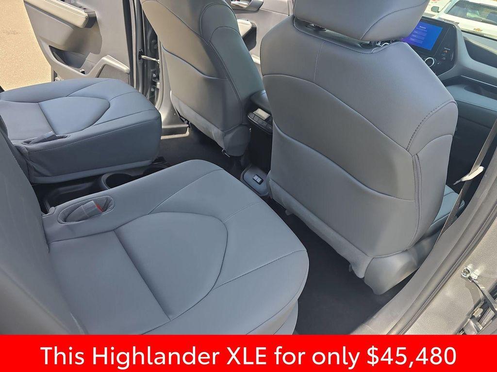 used 2025 Toyota Highlander car, priced at $45,278