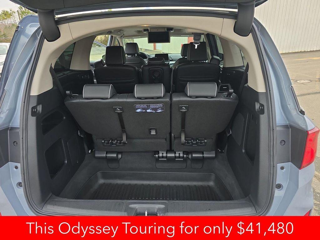 used 2025 Honda Odyssey car, priced at $41,480