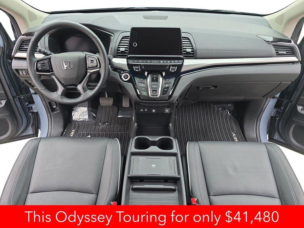 used 2025 Honda Odyssey car, priced at $41,480