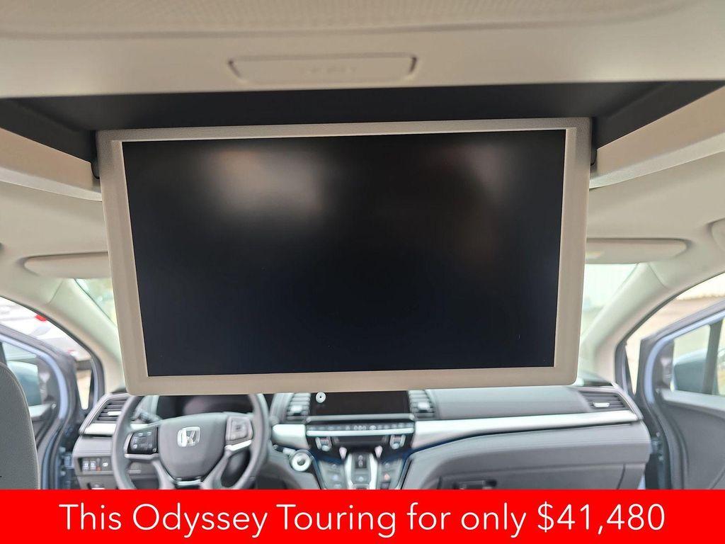 used 2025 Honda Odyssey car, priced at $41,480