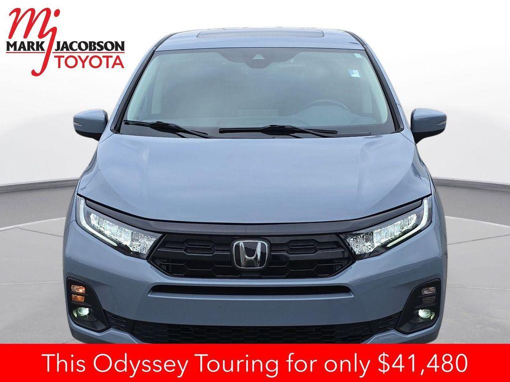 used 2025 Honda Odyssey car, priced at $41,480
