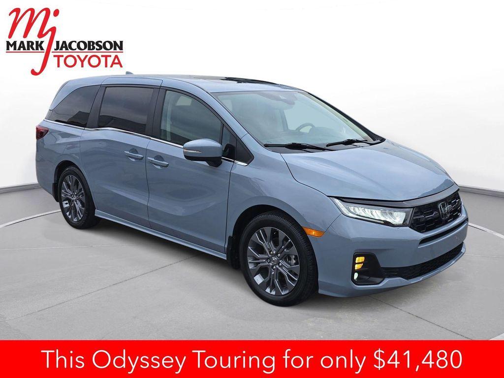 used 2025 Honda Odyssey car, priced at $41,480