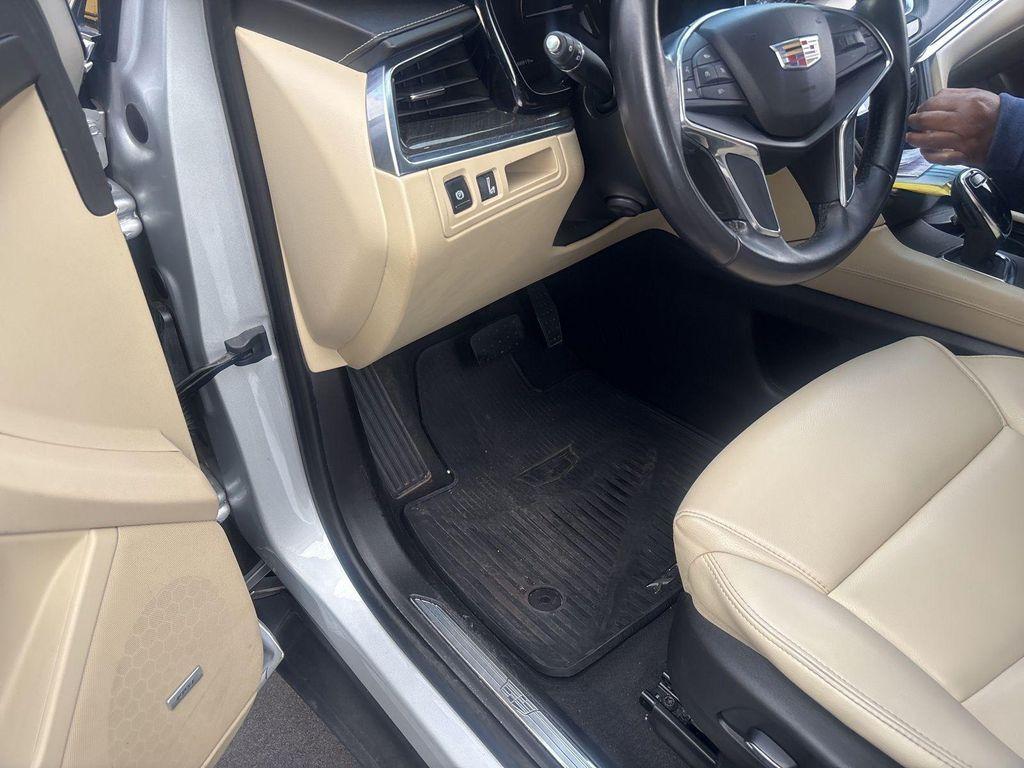 used 2018 Cadillac XT5 car, priced at $17,980